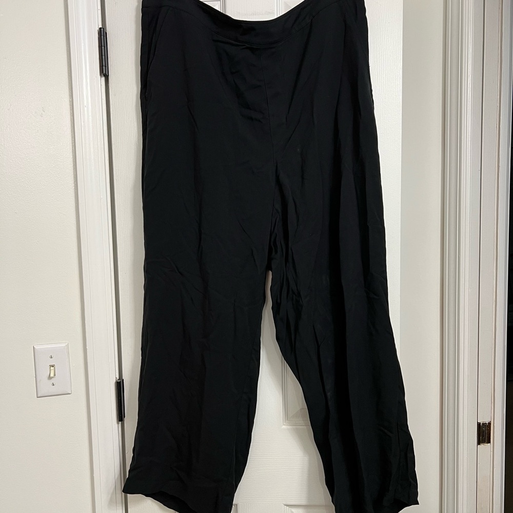 Chic Black Wide-Leg Pants